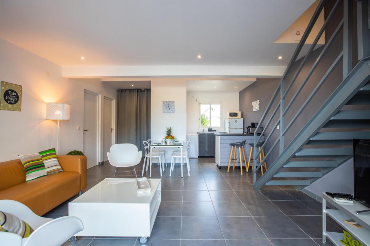 The Rock Apartment Cul de Sac Luaran gambar